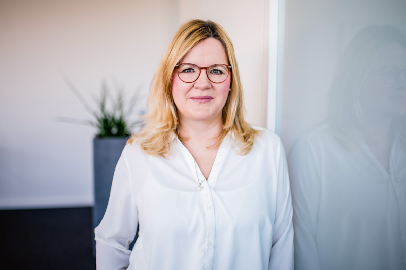 Darstellung der Mitarbeiterin Karen Schipke.