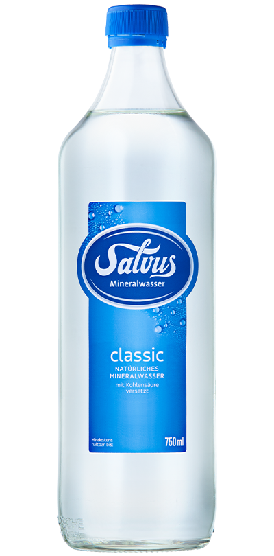 salvus-classic-mineralwasser-glas Produktabbildung Salvus Classic Mineralwasser in der Glasflasche.