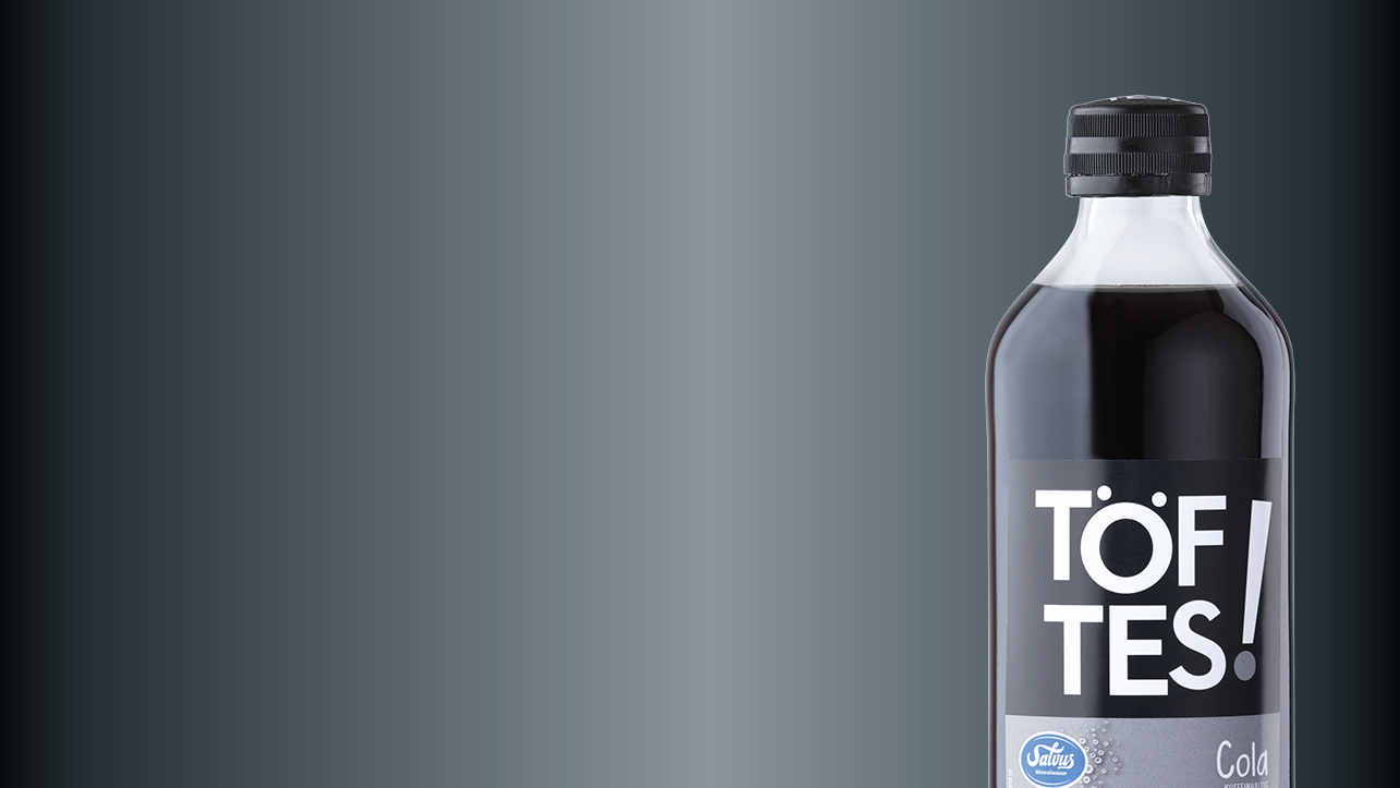 Produktdarstellung Töftes Cola in der 0,33 Liter Glasflasche.