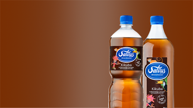 Darstellung der Salvus Kikuba Produkte bestehend aus 1,0 Liter PET und 0,75 Liter Glas.